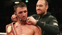 Хьюи Фьюри сообщил о травме, бой с Паркером отменен