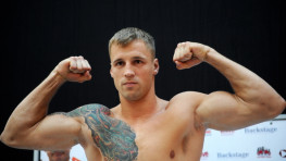 Бывший менеджер Майриса Бриедиса обвинил боксера в непорядочности