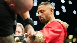 Благотворительный бой в память о Рикки Хаттоне отложен