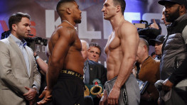 Прогнозы на Кличко-Джошуа: Тайсон, Роуч, Уайлдер, Фроч и Де Ла Хойя