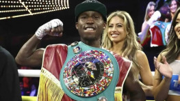 Брюс Кэррингтон завоевал пояс WBC в полулегком весе
