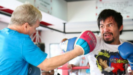 Видео: Фредди Роуч прибыл на Филиппины, чтобы начать работу с Пакьяо