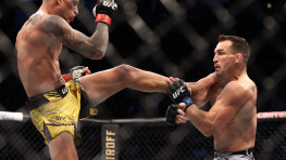 Майкл Чендлер: Оливейра достоин звания «Боец года»
