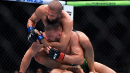 Дю Плесси изучает бой с Чимаевым каждую неделю