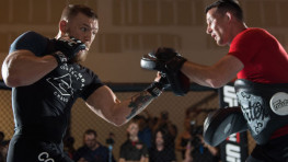 Тренер Макгрегора: Боксировать с Мейвезером — это мини-каникулы для Конора