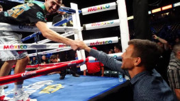 Кадр дня: Виктор Постол и Василий Ломаченко