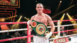 Эдуард Трояновский завоевал титул IBF в первом полусреднем весе