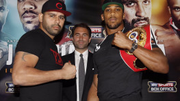 Кадр дня: Пресс-конференция Джошуа и Молины