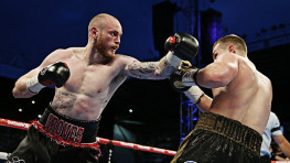 Джордж Гроувс досрочно победил Федора Чудинова 