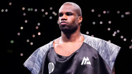 Дэниэл Дюбуа отказался от боя с Фрэнком Санчесом