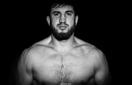 Апти Давтаев успешно дебютировал на американском ринге