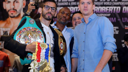 Кадр дня: Линарес и Кэмпбелл провели пресс-конференцию 