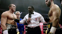 Бой Дениса Лебедева и Мурата Гассиева в фотографиях