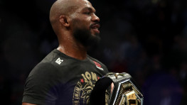 Джон Джонс дал совет Рейесу, пообещал кровь соперникам в тяжелом весе