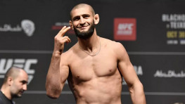 Результаты взвешивания участников UFC 319: Дрикус Дю Плесси — Хамзат Чимаев