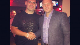 Кадр Дня: Федор Емельяненко и Кейн Веласкес на турнире Bellator