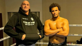 Итаума: Зачем Усику или Фьюри бой со мной?