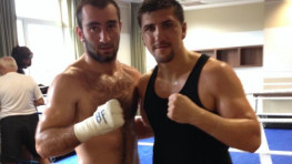 Мурат Гассиев проводит спарринги с Марко Хуком