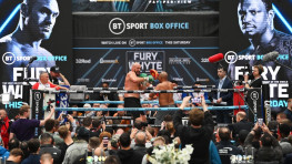 Тайсон Фьюри показал свою форму в преддверии боя с Уайтом (видео)