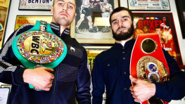 Бетербиев и Гвоздик успешно прошли утреннее взвешивание