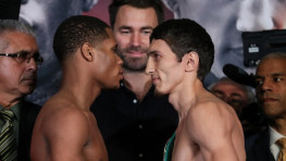 Девин Хейни досрочно победил Заура Абдуллаева 