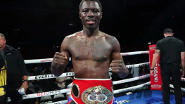 Ричардсон Хитчинс отказался от титула чемпиона мира