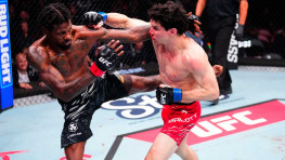 UFC Ванкувер: Кевин Холлэнд проиграл Майку Мэлотту