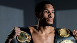 Ослейс Иглесиас победил Павла Силягина в титульном бою