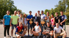 Фото: Пресс-конференция и тренировка Левина и Вахитова