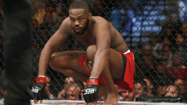 Тренер Джонса: Джон изобретает новые способы нанести удар локтем