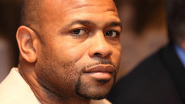 Рой Джонс-младший проведет встречу с руководством UFC