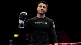 Джош Келли проведет защиту титула в июле