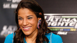 Боец UFC Джулиана Пенья была арестована за драку с мужчинами