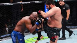 UFC Абу-Даби: Ризван Куниев досрочно победил Тайрелла Форчуна