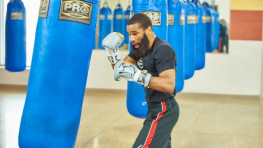 Фото: Ламонт Питерсон продолжает подготовку к бою с Дэнни Гарсией