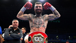 Новый чемпион IBF Крокер хочет боя с Конором Бенном