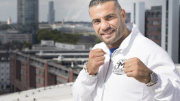 WBA назначила торги на бой Мануэля Чарра и Тревора Брайана