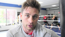 Крис Алгиери: Мой джеб и работа ног станут проблемой для Пакьяо