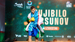 Мужибилло Турсунов вышел в финал гран-при WBC