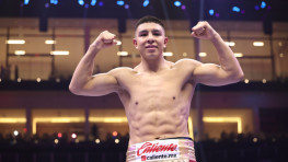 Хайме Мунгиа сразится за титул после проваленного допинг-теста