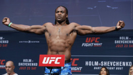 Орловский и Серроне проиграли техническими нокаутами