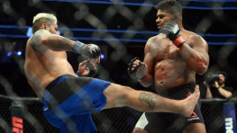 Алистар Оверим: У Миочича и дос Сантоса шансы равные