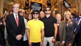 Кадр дня: Мэнни Пакьяо и Крис Алгиери