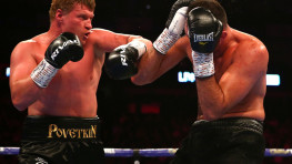 Александр Поветкин победил Хьюи Фьюри