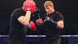 Менеджер Поветкина: У Саши была большая пауза, поэтому выбрали этот бой