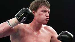 Поветкин вел переговоры с Тайсоном Фьюри, но боксировать будет с Хьюи Фьюри