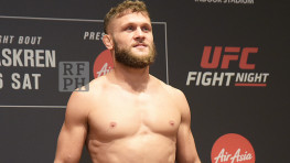 Рафаэль Физиев победил Марка Диакиси решением судей