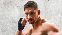 UFC пыталась подписать контракт с Рико Верхувеном, но он выбрал бокс