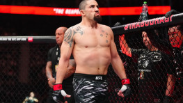 Уиттакер на 90% готов перейти в полутяжелый вес