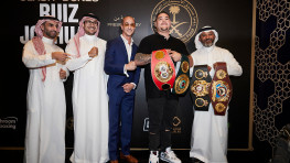 Кадр дня: Энди Руис и Энтони Джошуа в Саудовской Аравии